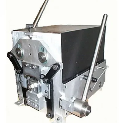 Manual goffering elbow machine